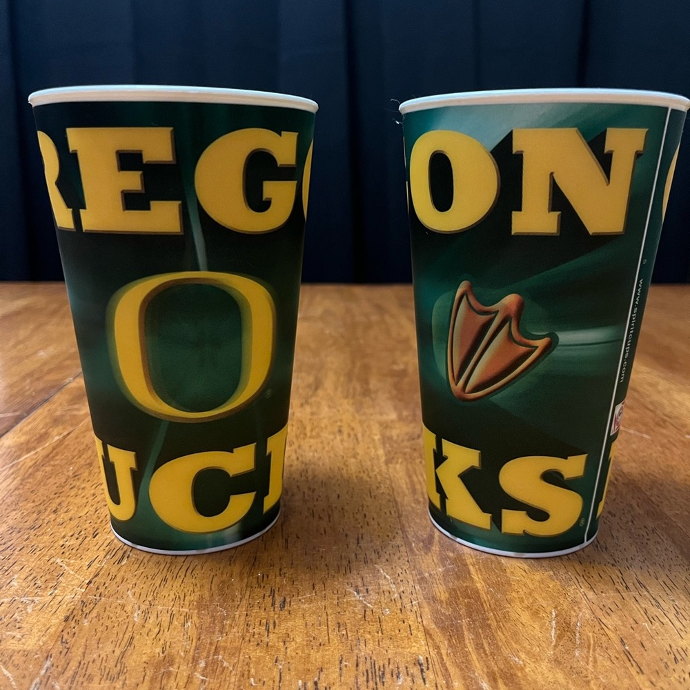 Green and Yellow Oregon Ducks Cups